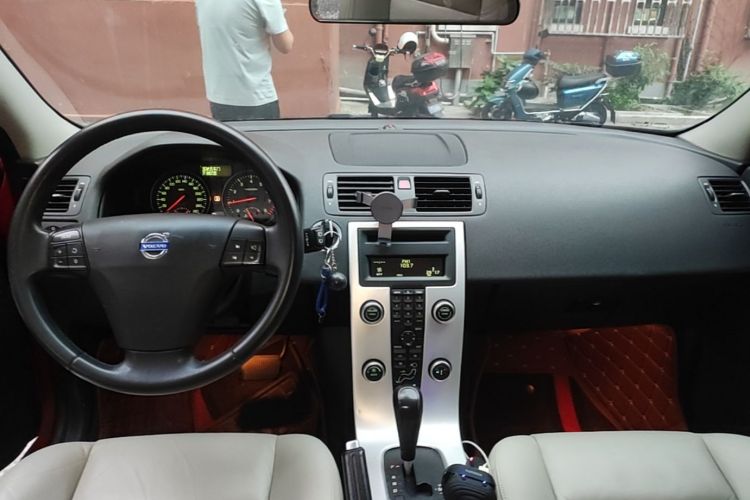 Used Volvo C30 2012 2.0L Aktiv Dynamic Package Edition Headliner