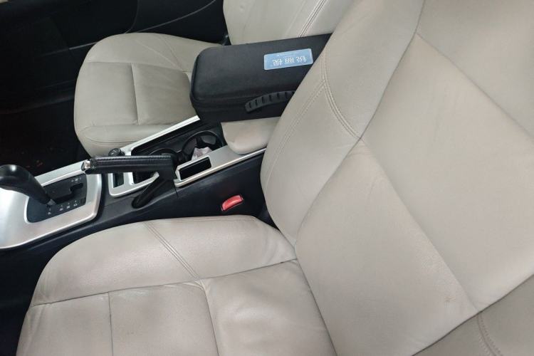 Used Volvo C30 2012 2.0L Aktiv Dynamic Package Edition Left Front Seat