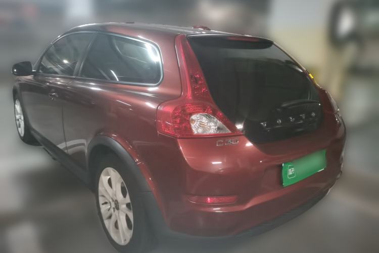 Used Volvo C30 2012 2.0L Aktiv Dynamic Package Edition Rear Left 45 Deg