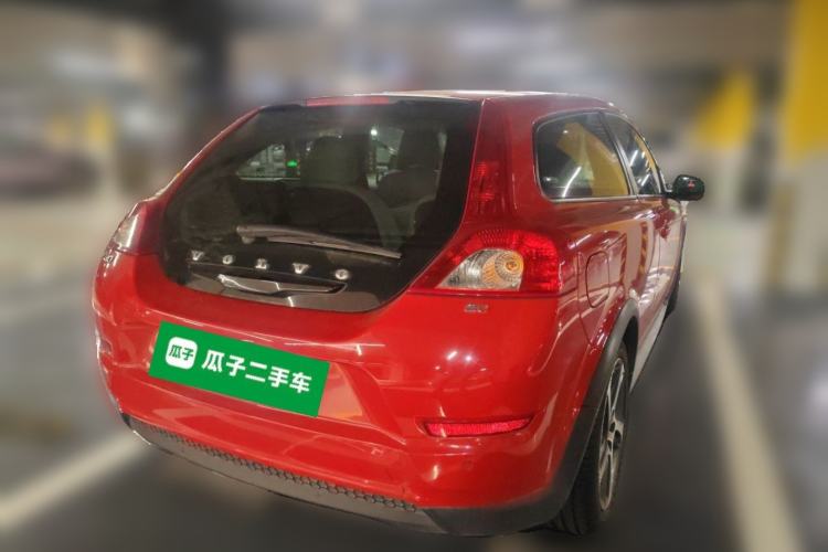 Used Volvo C30 2012 2.0L Aktiv Dynamic Package Edition Rear Right 45 Deg