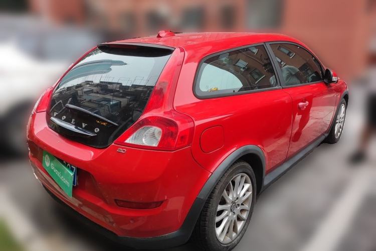 Used Volvo C30 2012 2.0L Aktiv Dynamic Package Edition Rear Right 45 Deg