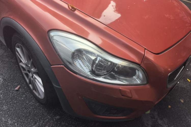 Used Volvo C30 2012 2.0L Aktiv Dynamic Package Edition Right Front Headlight