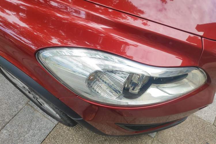 Used Volvo C30 2012 2.0L Aktiv Right Front Headlight