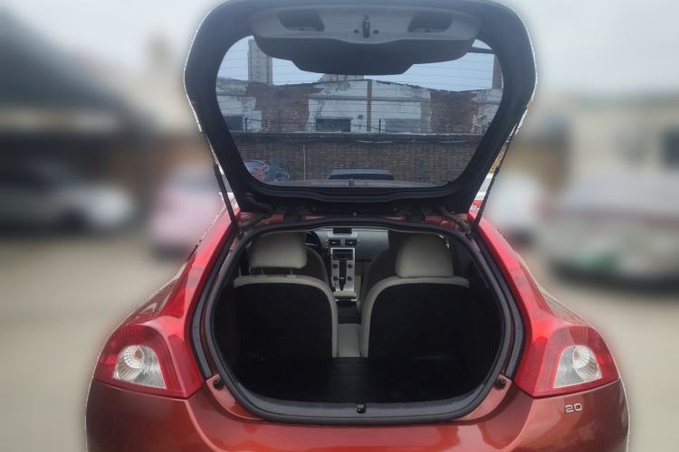 Used Volvo C30 2012 2.0L Aktiv Trunk