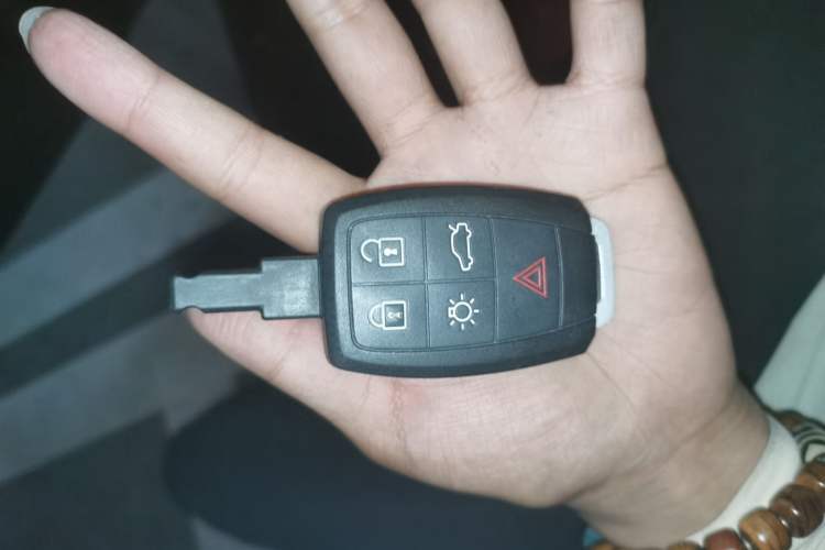 Used Volvo C30 2012 2.0L Aktiv Dynamic Package Edition Vehicle Key