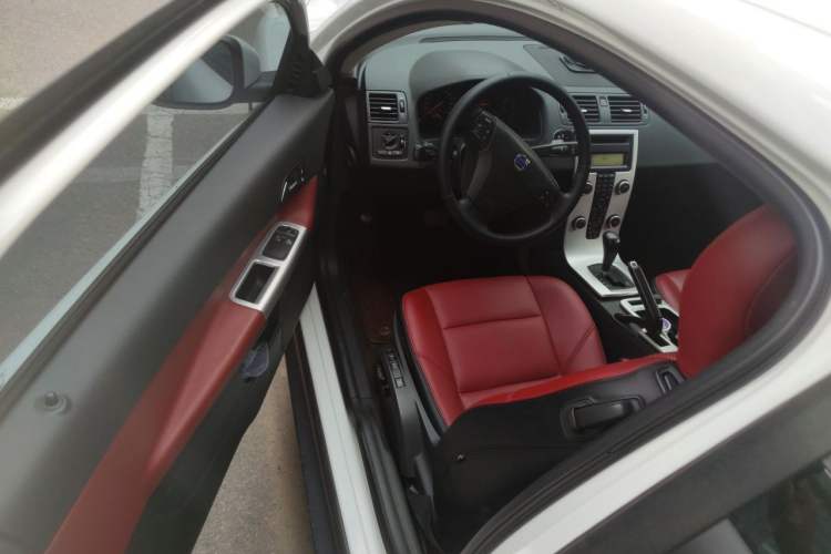 Used Volvo C30 2012 2.0L Aktiv Dynamic Package Edition Driver Seat