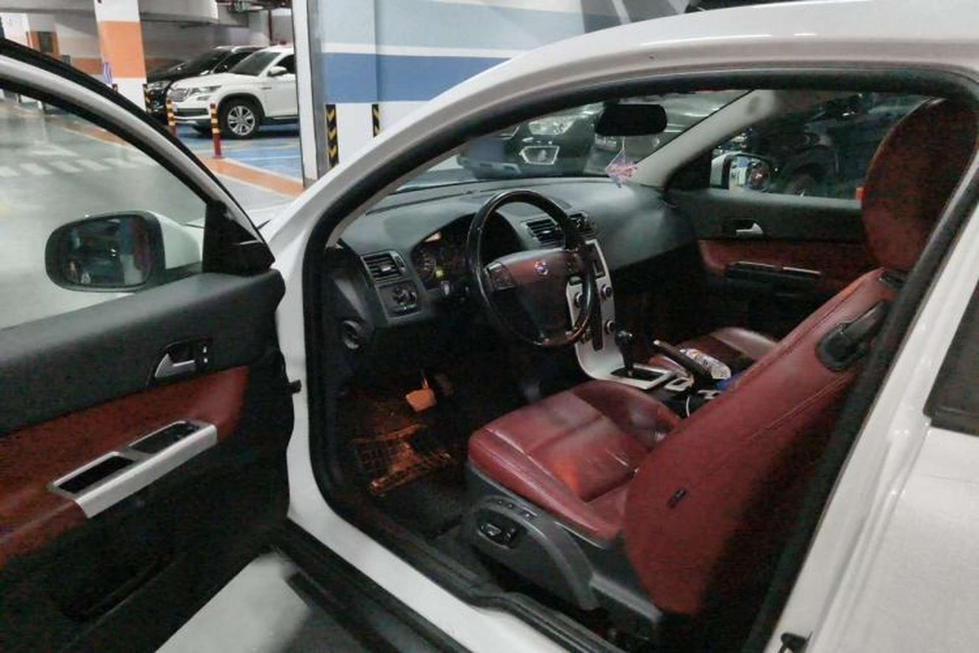 Used Volvo C30 2012 2.0L Aktiv Dynamic Package Edition Driver Seat