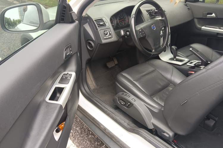Used Volvo C30 2012 2.0L Aktiv Dynamic Package Edition Driver Seat