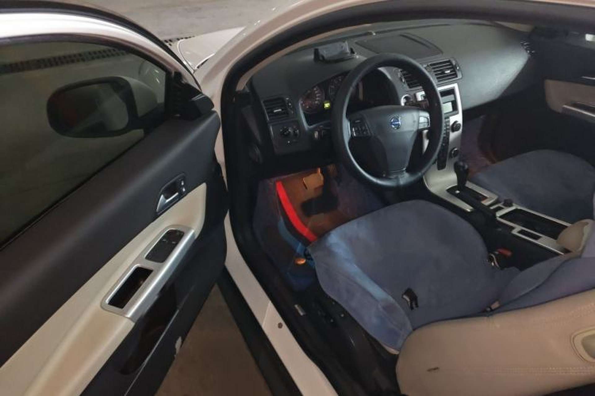 Used Volvo C30 2012 2.0L Aktiv Dynamic Package Edition Driver Seat