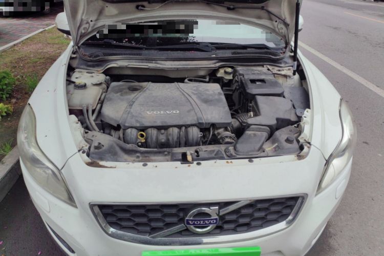 Used Volvo C30 2012 2.0L Aktiv Dynamic Package Edition Engine Bay