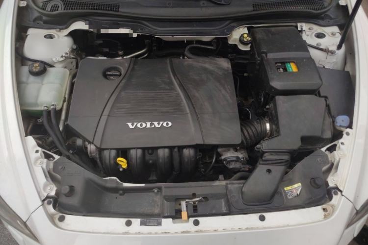 Used Volvo C30 2012 2.0L Aktiv Dynamic Package Edition Engine Bay