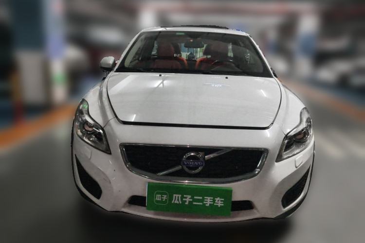 Used Volvo C30 2012 2.0L Aktiv Dynamic Package Edition Front