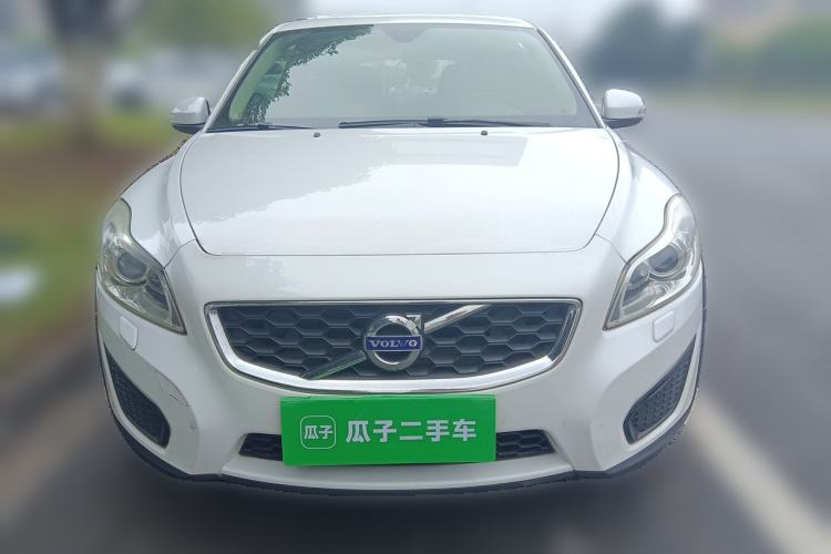 Used Volvo C30 2012 2.0L Aktiv Dynamic Package Edition Front