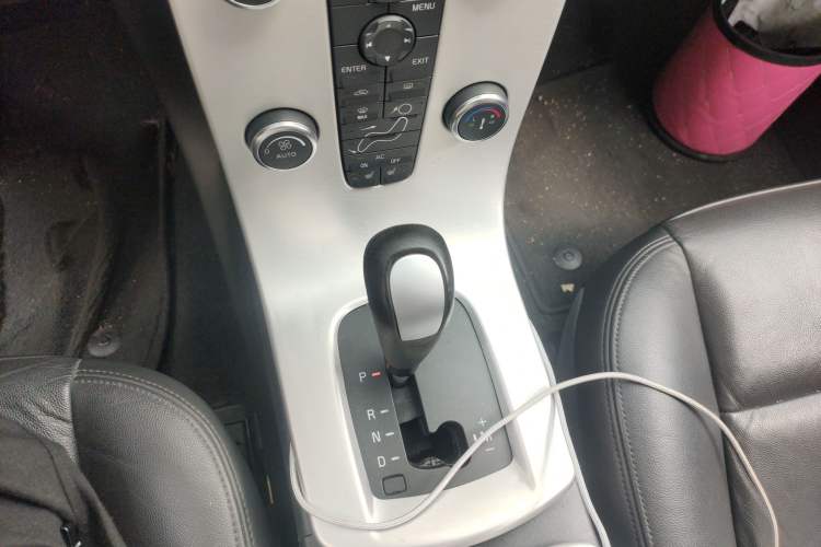 Used Volvo C30 2012 2.0L Aktiv Dynamic Package Edition Gear Lever