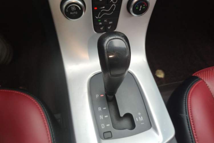 Used Volvo C30 2012 2.0L Aktiv Dynamic Package Edition Gear Lever