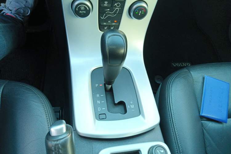 Used Volvo C30 2012 2.0L Aktiv Dynamic Package Edition Gear Lever