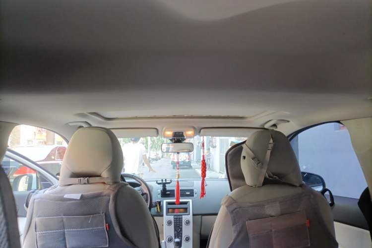 Used Volvo C30 2012 2.0L Aktiv Headliner