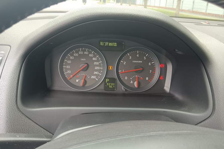 Used Volvo C30 2012 2.0L Aktiv Dynamic Package Edition Instrument Cluster