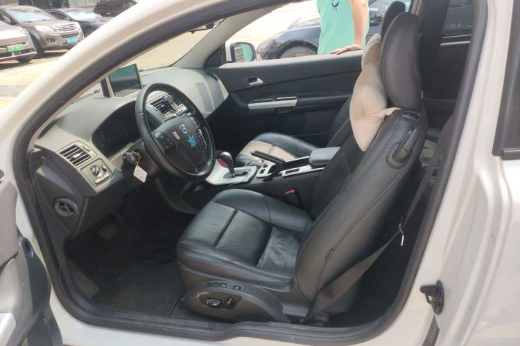 Used Volvo C30 2012 2.0L Aktiv Dynamic Package Edition Left Front Seat