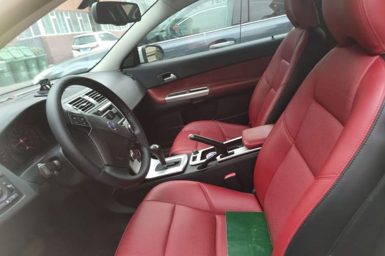 Used Volvo C30 2012 2.0L Aktiv Dynamic Package Edition Left Front Seat