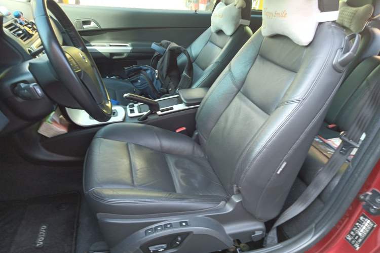 Used Volvo C30 2012 2.0L Aktiv Dynamic Package Edition Left Front Seat