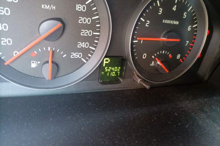Used Volvo C30 2012 2.0L Aktiv Odometer Close Up