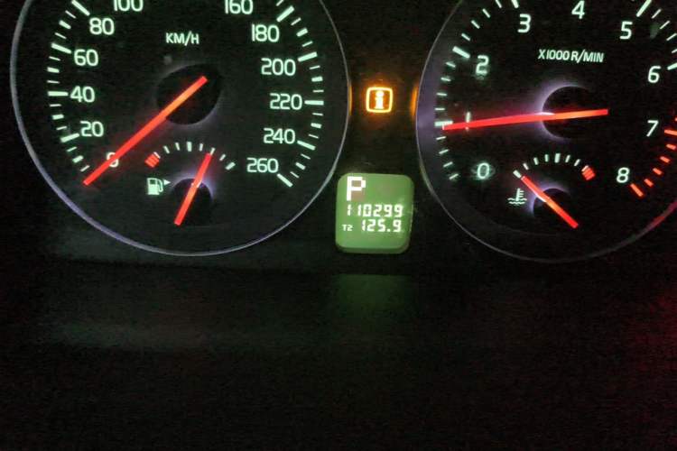 Used Volvo C30 2012 2.0L Aktiv Dynamic Package Edition Odometer Close Up