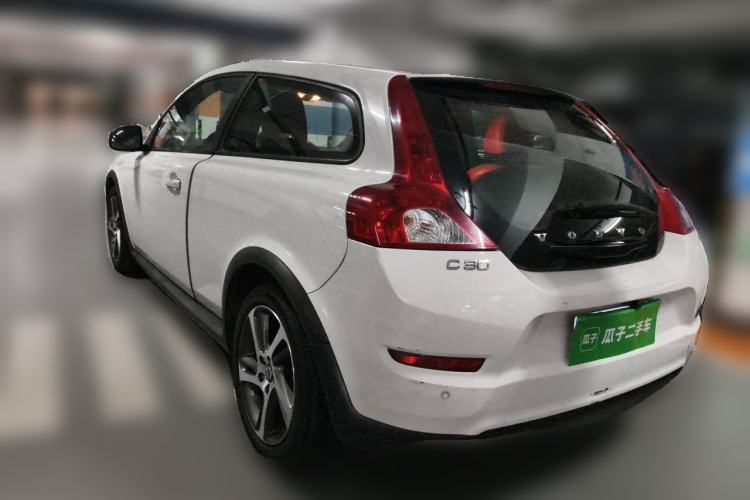 Used Volvo C30 2012 2.0L Aktiv Dynamic Package Edition Rear Left 45 Deg