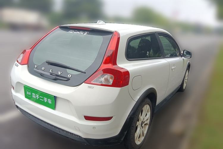 Used Volvo C30 2012 2.0L Aktiv Dynamic Package Edition Rear Right 45 Deg
