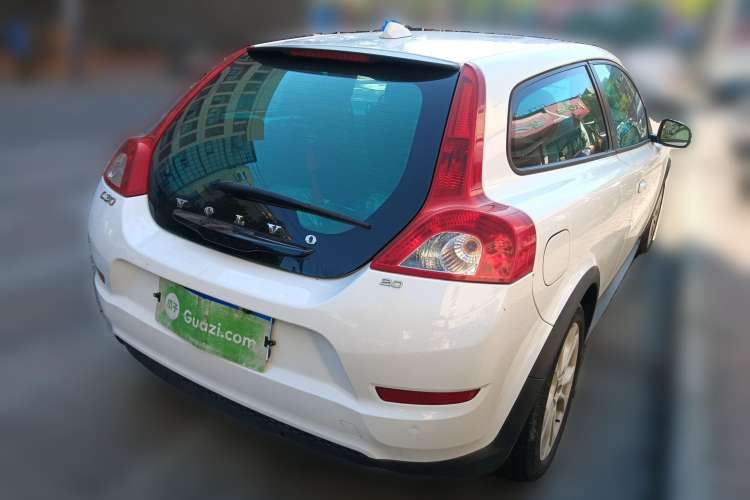 Used Volvo C30 2012 2.0L Aktiv Dynamic Package Edition Rear Right 45 Deg