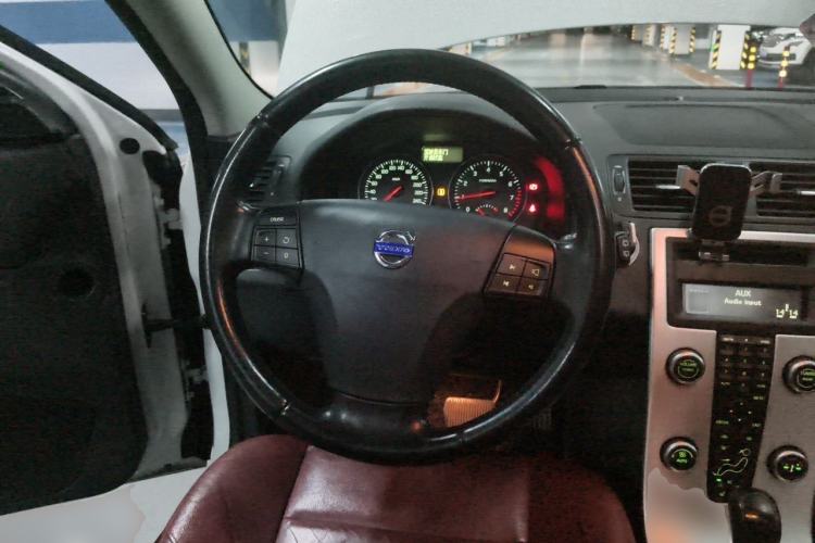 Used Volvo C30 2012 2.0L Aktiv Dynamic Package Edition Steering Wheel