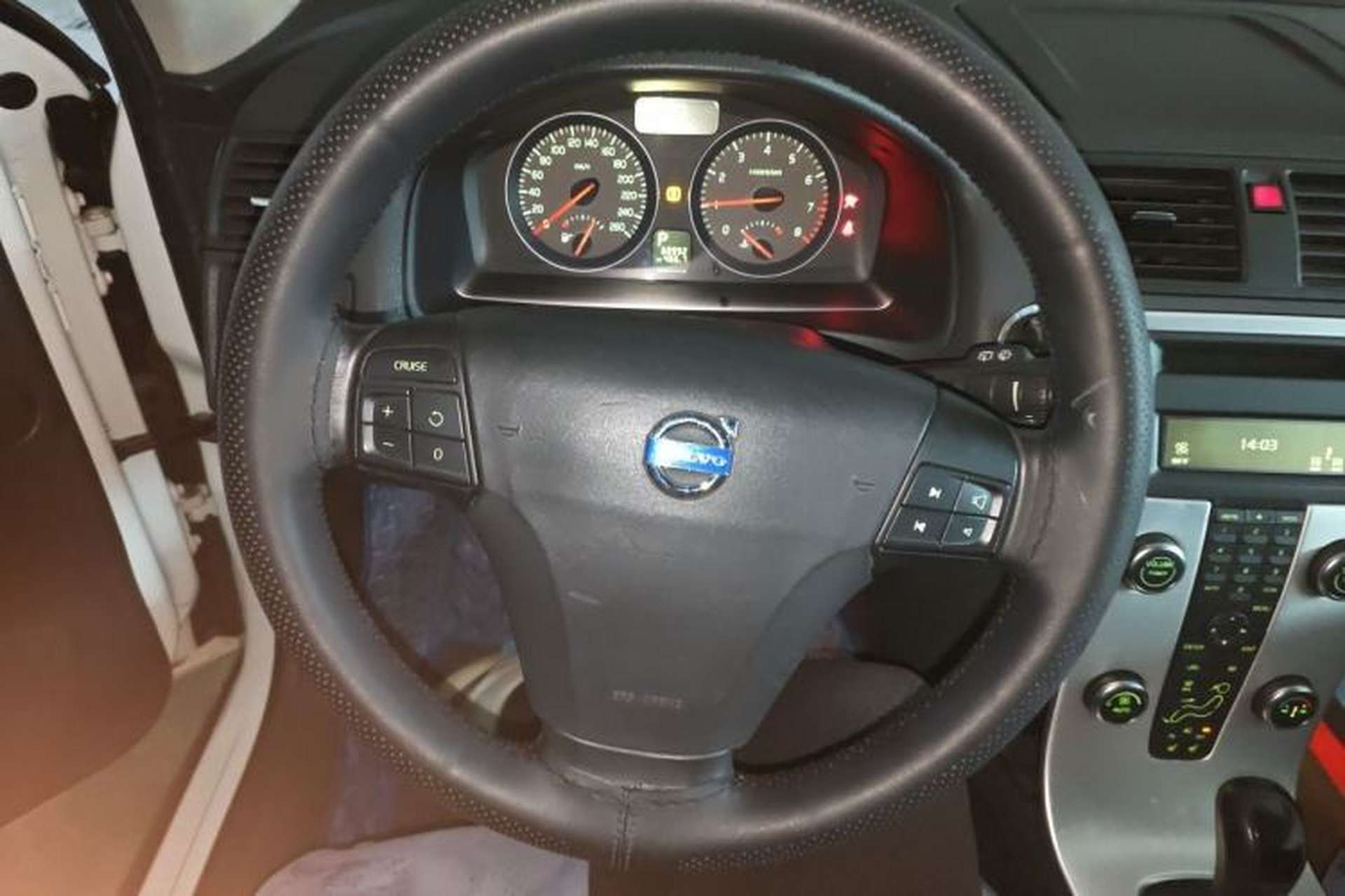 Used Volvo C30 2012 2.0L Aktiv Dynamic Package Edition Steering Wheel