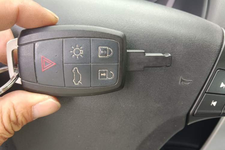 Used Volvo C30 2012 2.0L Aktiv Dynamic Package Edition Vehicle Key