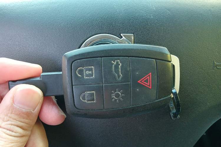 Used Volvo C30 2012 2.0L Aktiv Dynamic Package Edition Vehicle Key
