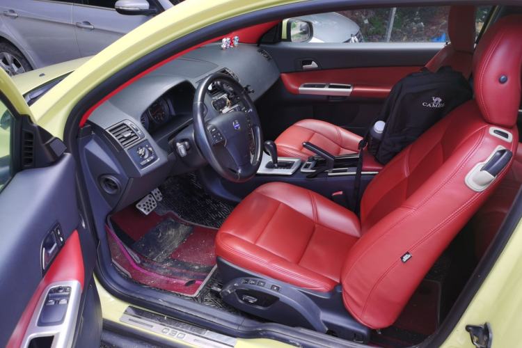 Used Volvo C30 2012 2.0L Aktiv Dynamic Package Edition Driver Seat