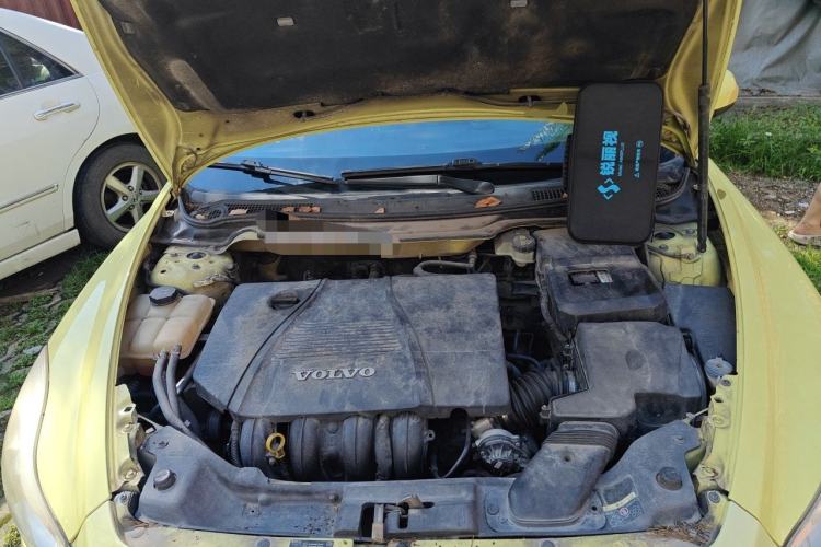 Used Volvo C30 2012 2.0L Aktiv Dynamic Package Edition Engine Bay