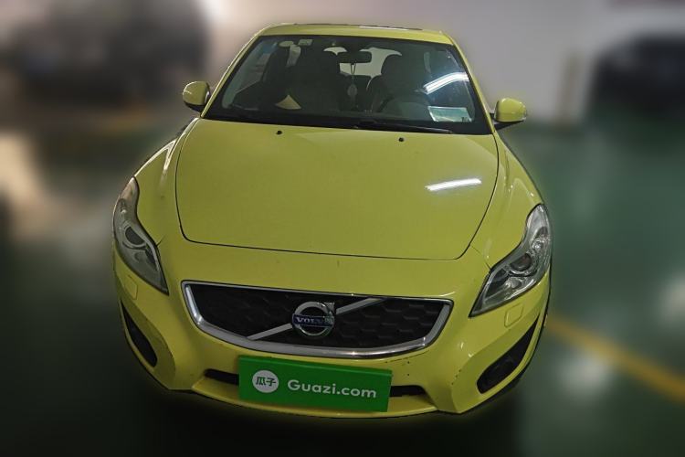Used Volvo C30 2012 2.0L Aktiv Dynamic Package Edition Front
