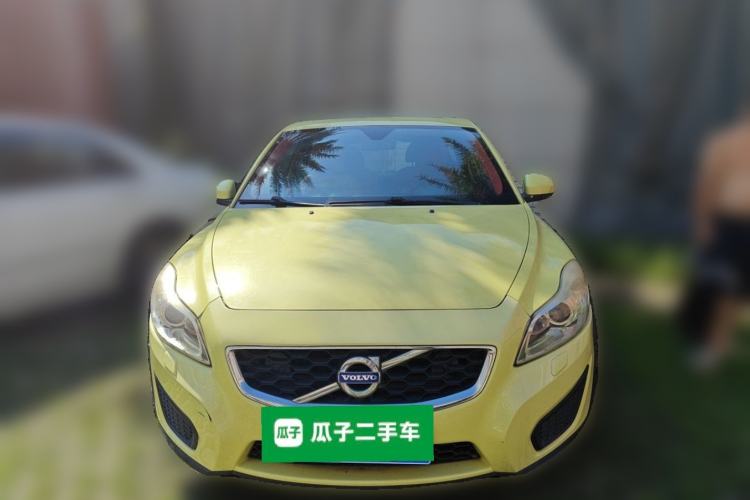 Used Volvo C30 2012 2.0L Aktiv Dynamic Package Edition Front