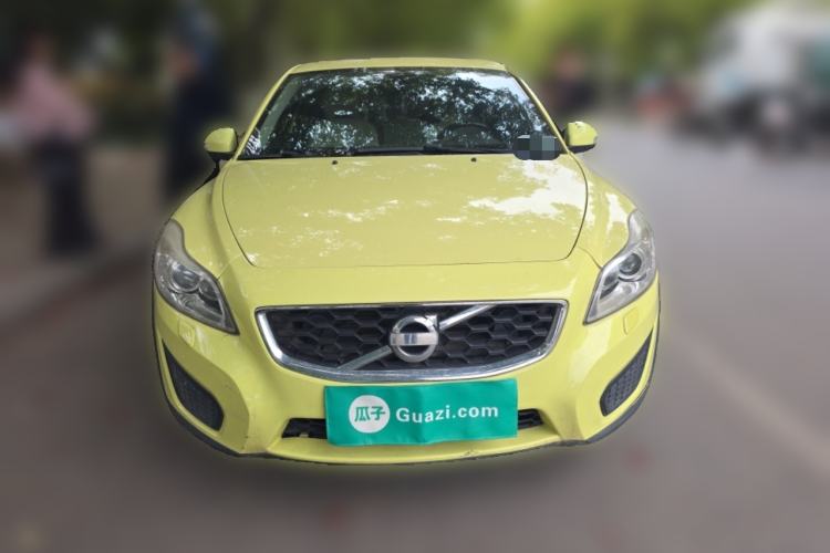 Used Volvo C30 2012 2.0L Aktiv Dynamic Package Edition Front