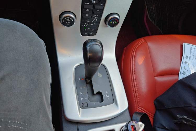 Used Volvo C30 2012 2.0L Aktiv Dynamic Package Edition Gear Lever