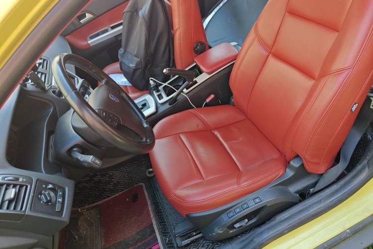 Used Volvo C30 2012 2.0L Aktiv Dynamic Package Edition Left Front Seat