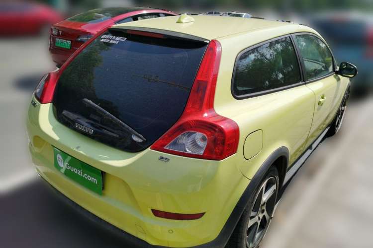 Used Volvo C30 2012 2.0L Aktiv Dynamic Package Edition Rear Right 45 Deg