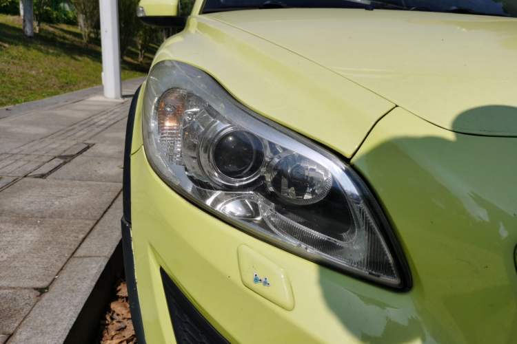 Used Volvo C30 2012 2.0L Aktiv Dynamic Package Edition Right Front Headlight
