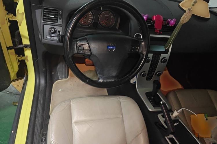 Used Volvo C30 2012 2.0L Aktiv Dynamic Package Edition Steering Wheel