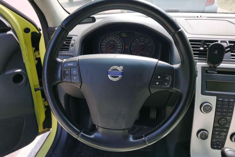 Used Volvo C30 2012 2.0L Aktiv Dynamic Package Edition Steering Wheel
