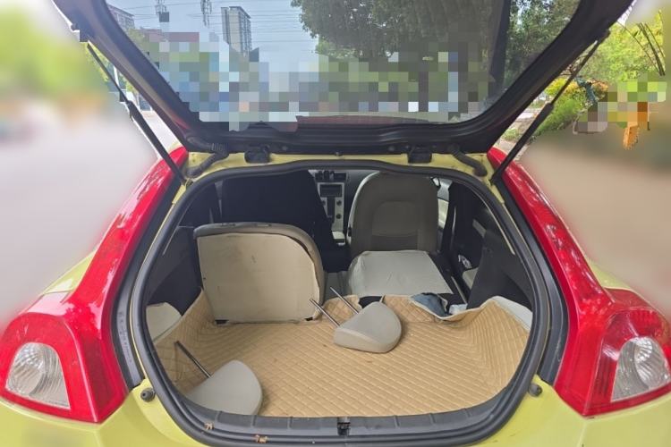 Used Volvo C30 2012 2.0L Aktiv Dynamic Package Edition Trunk