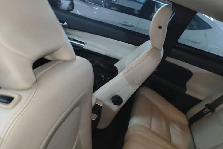 Used Volvo C30 2013 2.0L Xuan Dong Edition Headliner