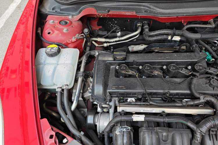 Used Volvo C30 2013 2.0L Xuan Dong Edition Engine Bay Right