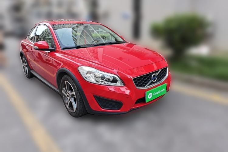 Used Volvo C30 2013 2.0L Xuan Dong Edition Front Right 45 Deg