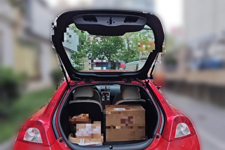 Used Volvo C30 2013 2.0L Xuan Dong Edition Trunk